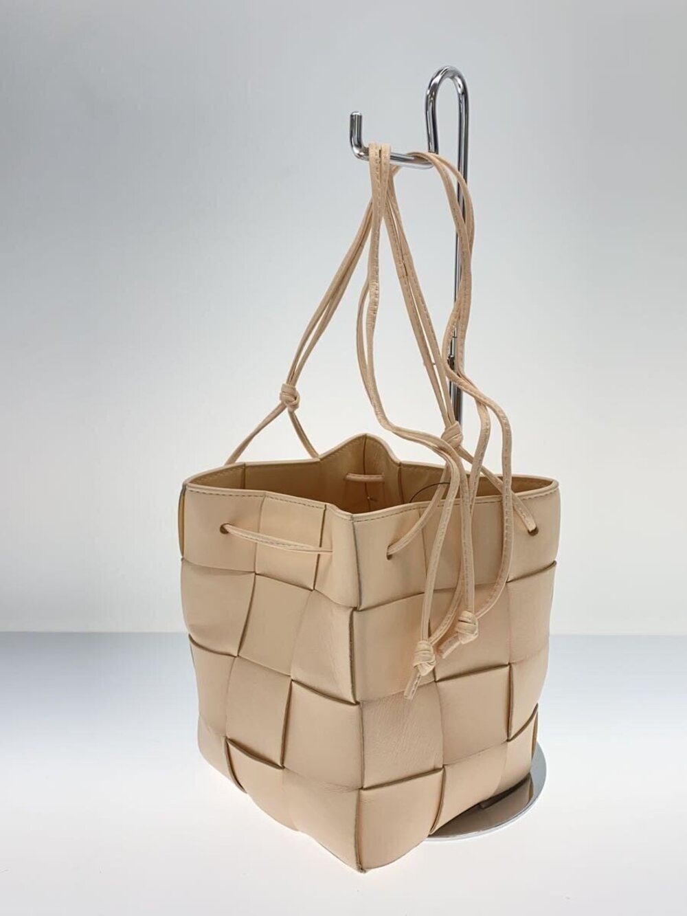 Bottega Veneta Cassette Leather Beige Cream Tan Cream